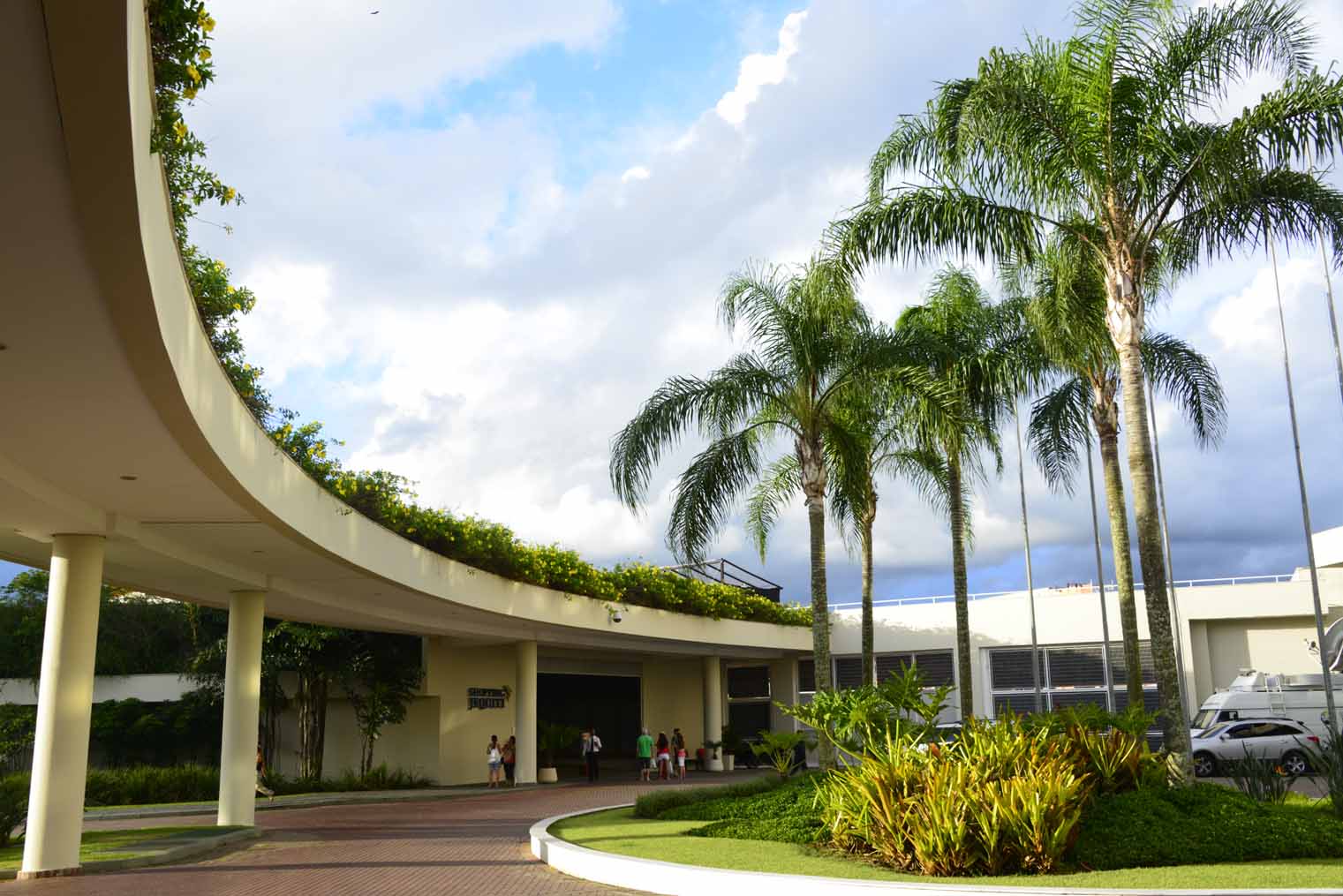 Shopping no Guarujá: os melhores lugares para comprar na cidade! Shopping no Guarujá: os melhores lugares para comprar na cidade!