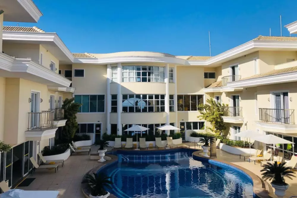 Hospedagem Guarujá: como escolher a sua Fachada interna Hotel Doral Guarujá