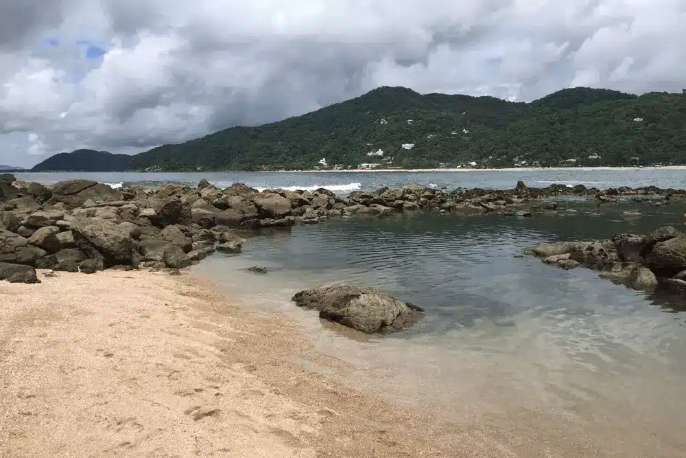 Praia das Conchas: a praia com apenas 50 metros de extensão! Portal-Guaruja-de-Turismo-Divulgacao-2