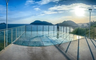 Mirante das Galhetas com Chão de Vidro: Vista Incrível no Guarujá Galhetas