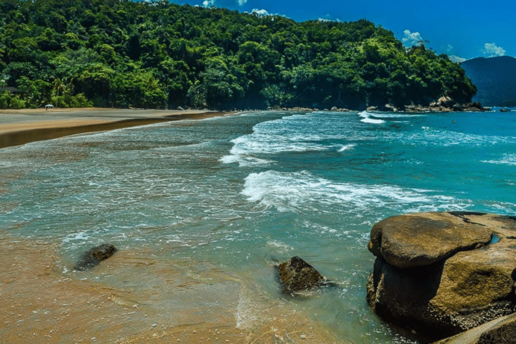 Descubra as Praias Mais Bonitas e Tranquilas do Guarujá Descubra as Praias Mais Bonitas e Tranquilas do Guarujá