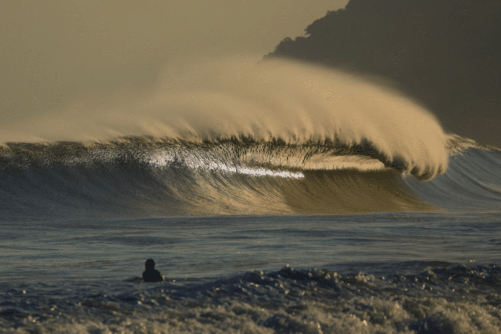 Guarujá x Maresias: Qual tem as melhores ondas para surfar? Guarujá x Maresias: Qual tem as melhores ondas para surfar?